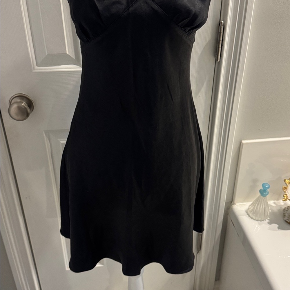 Victoria's Secret Vintage Black Silk Short Gown w/ Cut-Out Back - Picture 2 of 10